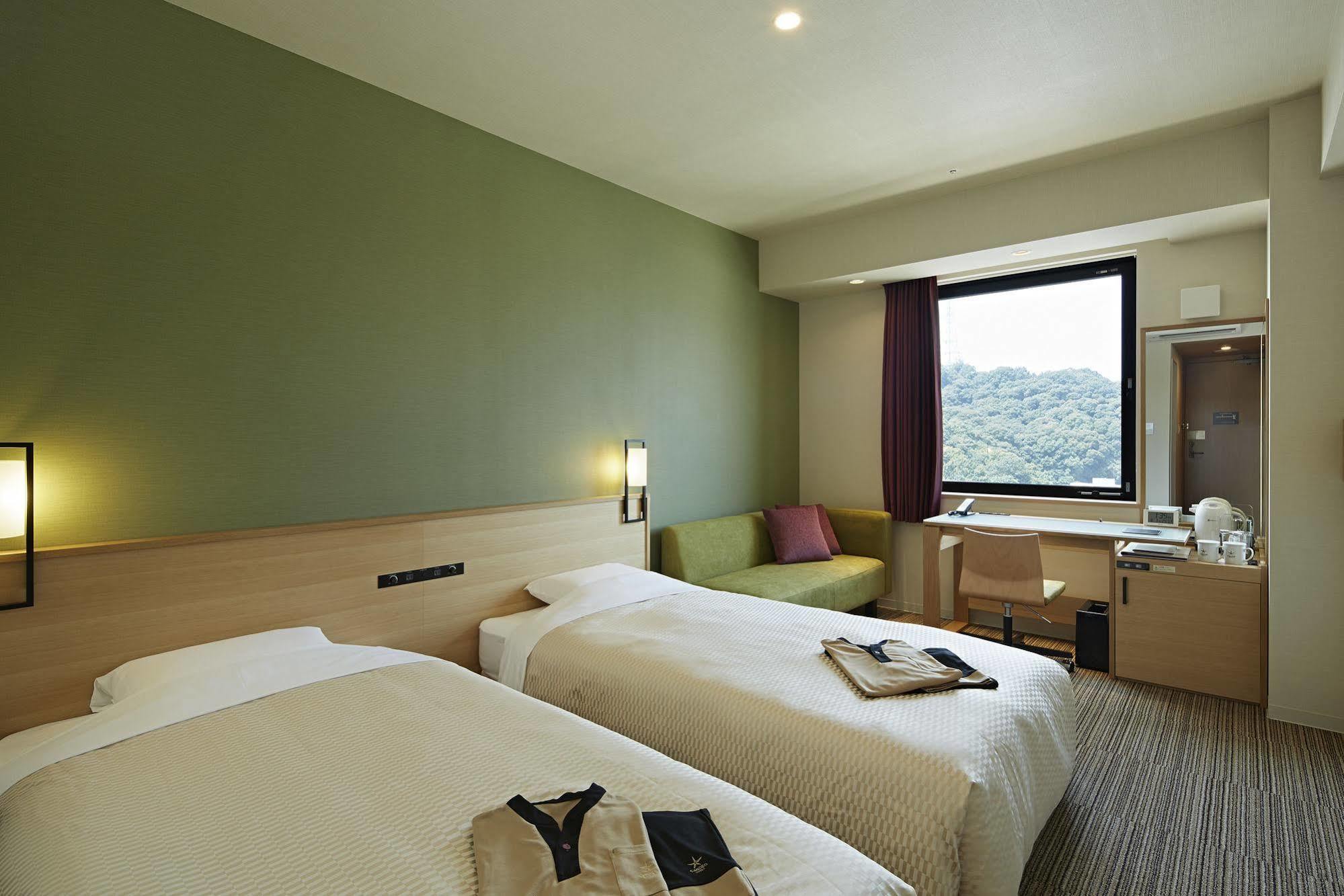 Candeo Hotels Matsuyama Okaido Exteriör bild