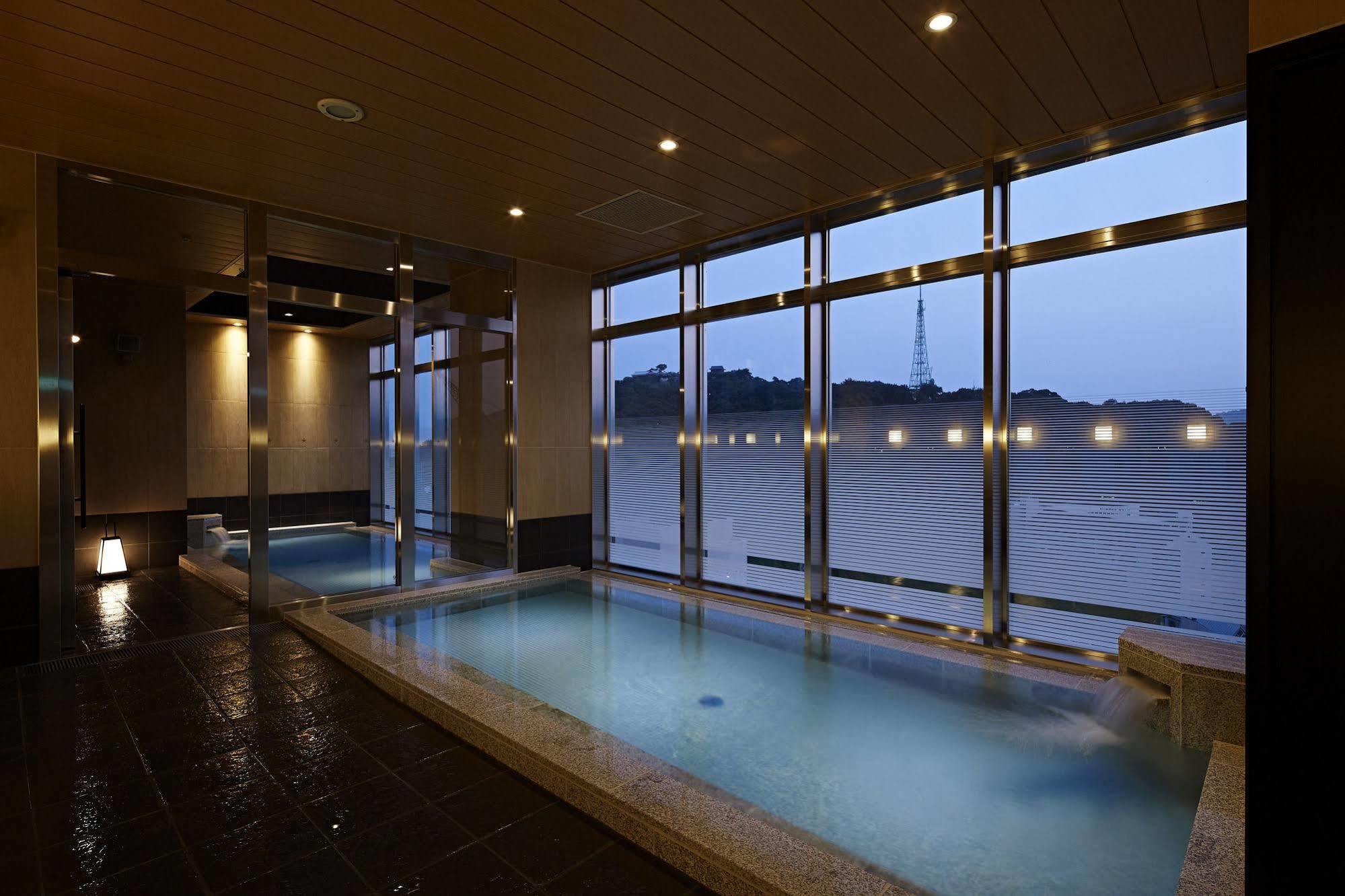 Candeo Hotels Matsuyama Okaido Exteriör bild